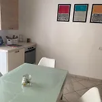 Noviello's * Nápoly