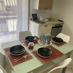 아파트 Noviello's *